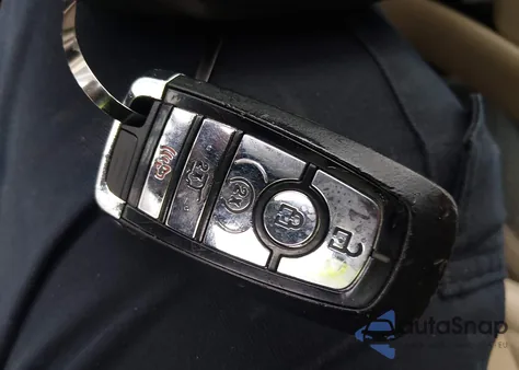 2020 Lincoln Nautilus Standard z USA, uszkodzony, nr VIN 2LMPJ6J93LBL11422